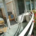 Metropol 4*