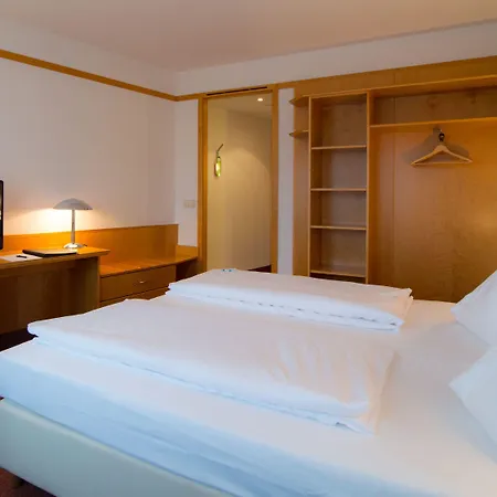 Metropol Hotel