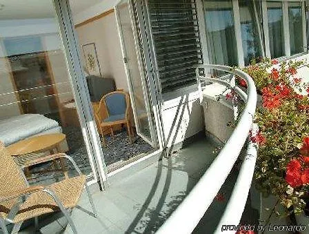 Metropol 4*