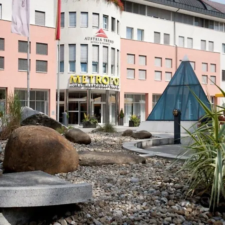Metropol Hotel