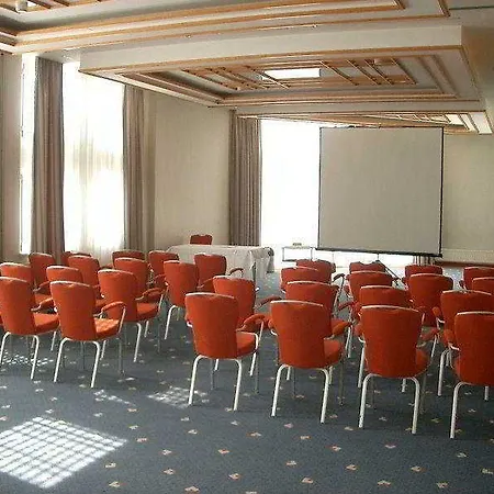 Metropol 4*